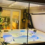 Modern And Luxury Vacation House, Private Jacuzzi * Zoetermeer