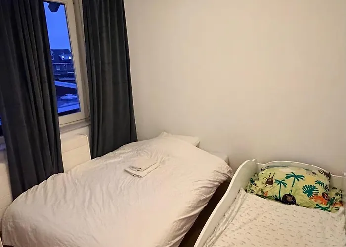 Modern And Luxury Vacation House, Private Jacuzzi Villa Zoetermeer