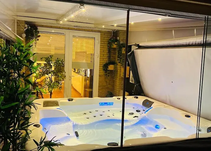 Modern And Luxury Vacation House, Private Jacuzzi * Zoetermeer